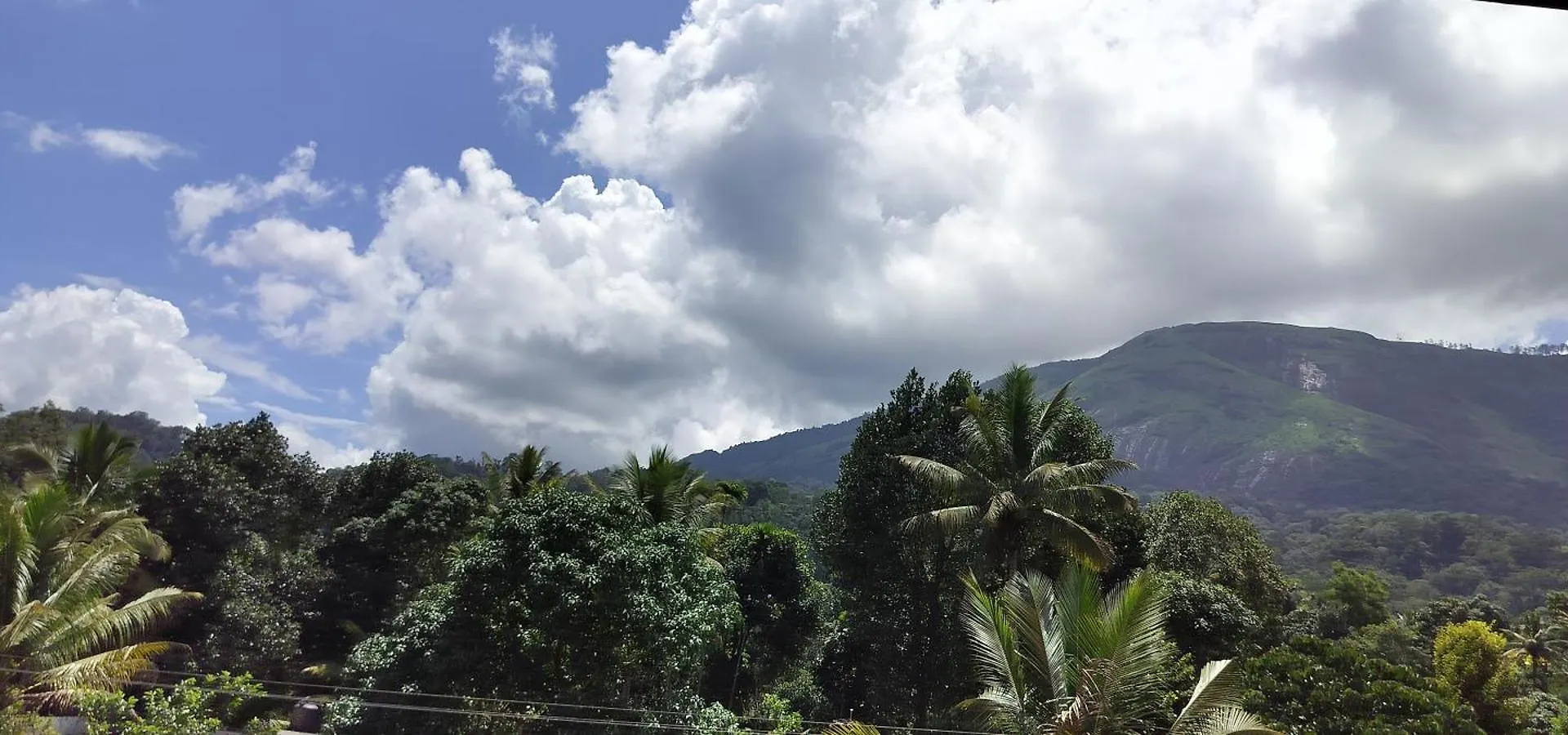 Alloggio in famiglia Himadri Munnar Holidays